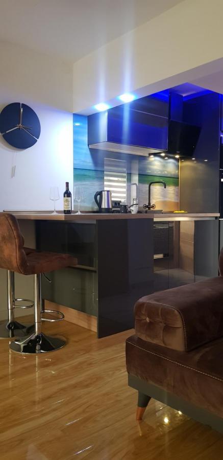 Centar 5 Star Apartman Kraljevo Kültér fotó