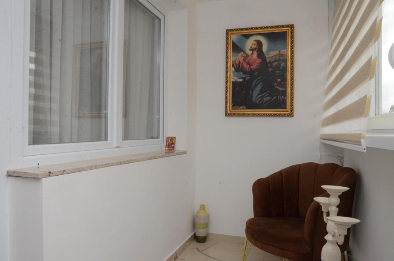 Centar 5 Star Apartman Kraljevo Kültér fotó