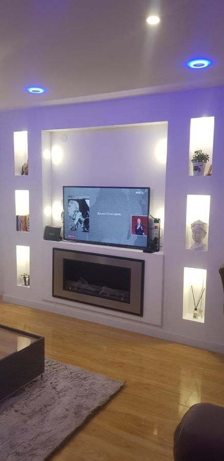 Centar 5 Star Apartman Kraljevo Kültér fotó